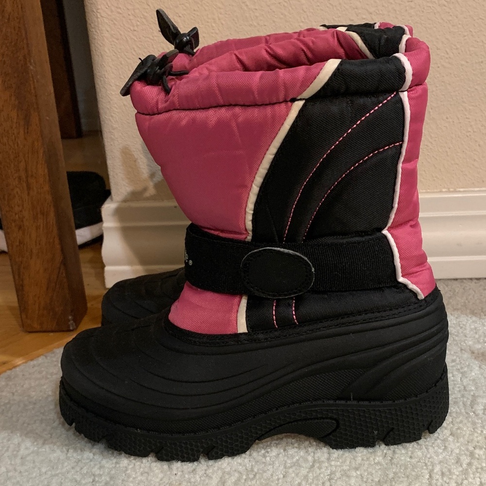 Stride Rite Kids Pink and Black Winter Boots